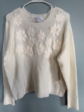 Liz Claiborne Ivory Floral Appliqué Crewneck Sweater